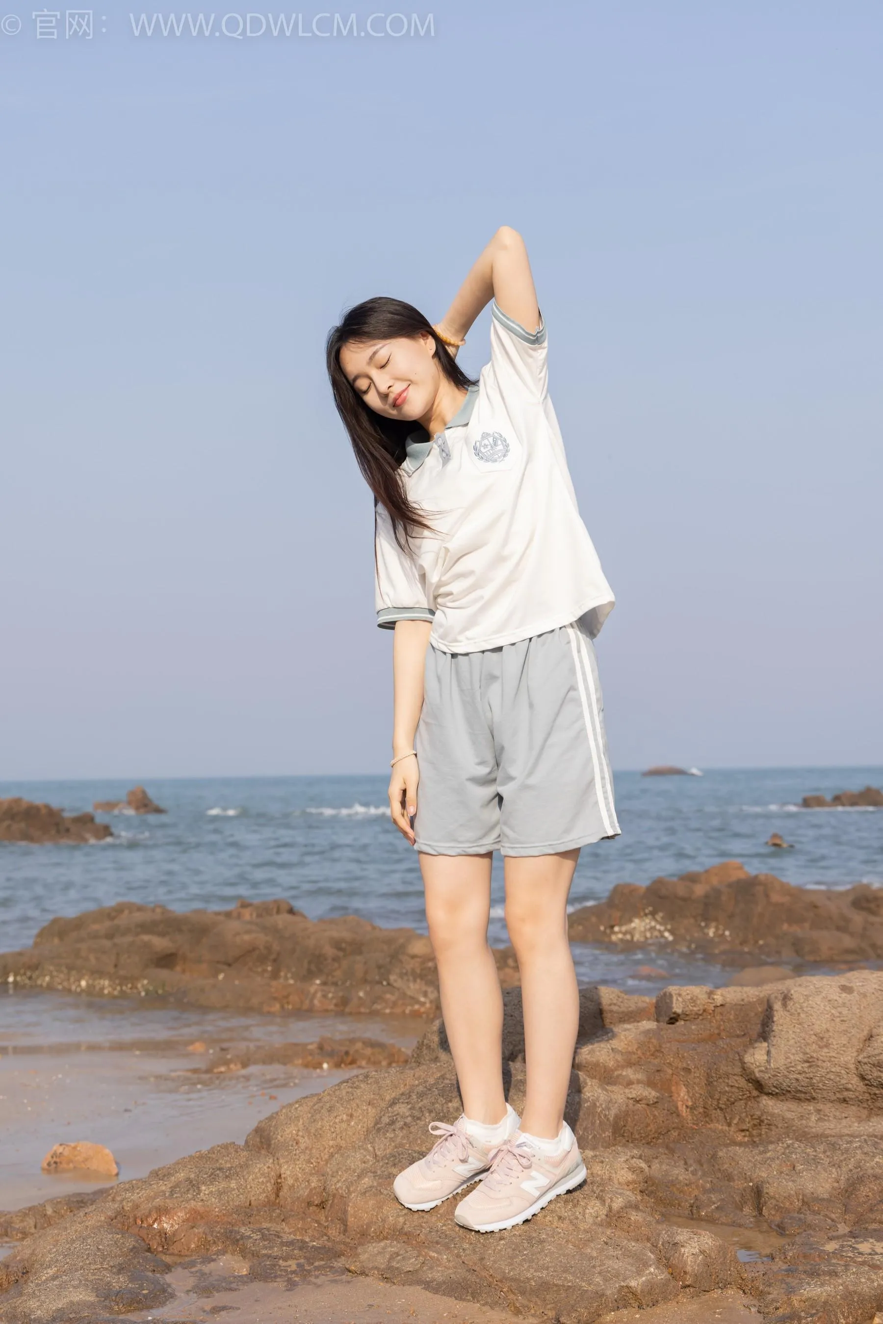 物恋传媒 NO.1567 美兔-海边的风 [151P]插图8